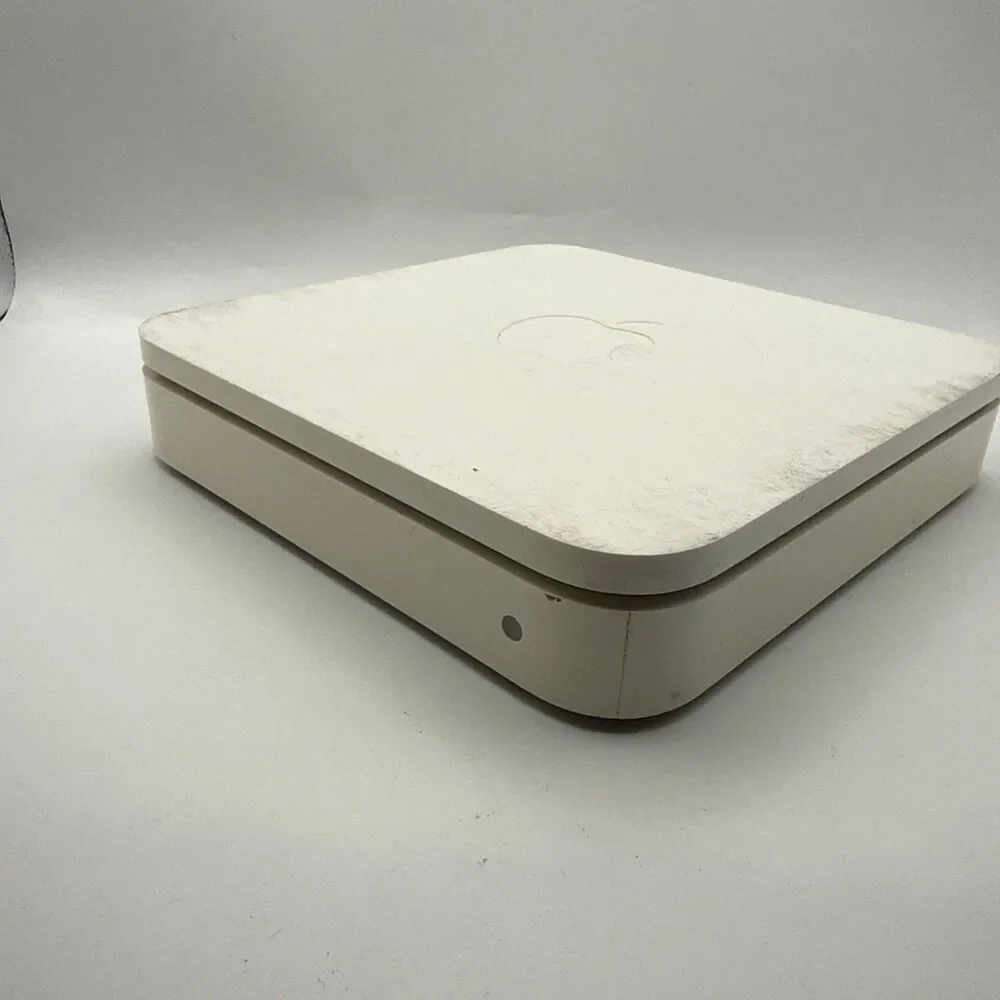 Apple AirPort Extreme Base Station A1143 802.11n Dual-Band Wi-Fi Router
